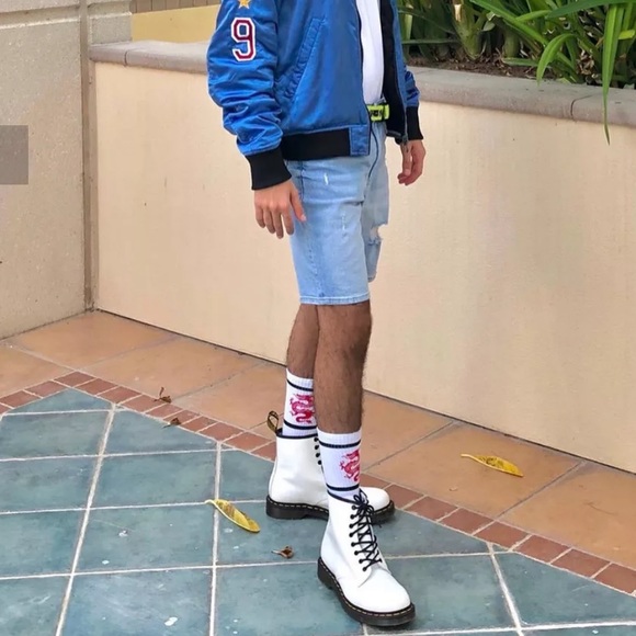 Dr. Martens - Picture 3 of 4